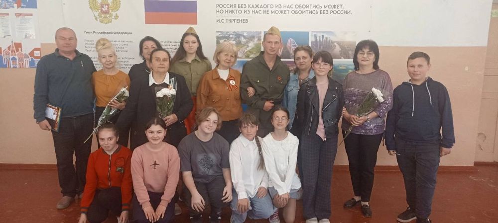 В Новотроицком муниципальном округе прошла встреча поколений в музее «Боевой славы» при Новопокровской школе посвященная 80-летию Великой Победы В Новотроицком муниципальном округе прошла встреча поколений в музее «Боевой славы» при Новопокровской школе посвященная 80-летию Великой Победы