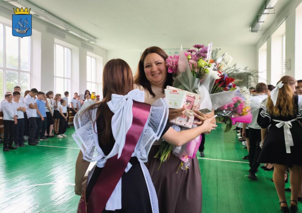 Прошли последние звонки в школах Алешкинского муниципального округа Прошли последние звонки в школах Алешкинского муниципального округа