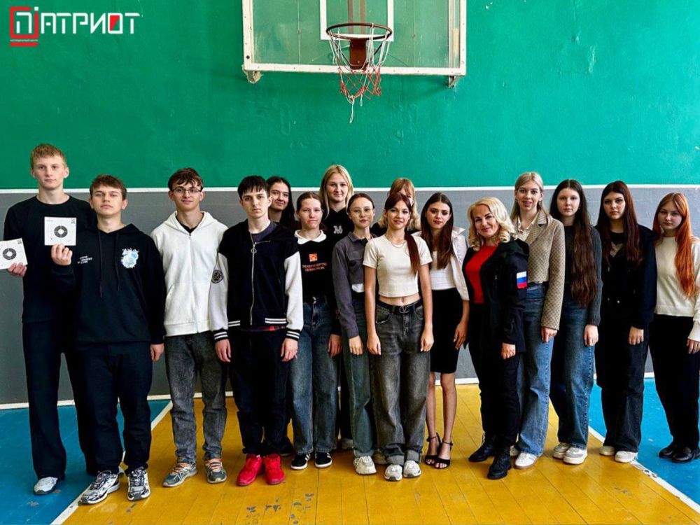 Шаг за шагом: Чонгарская молодежь в строю! Шаг за шагом: Чонгарская молодежь в строю!