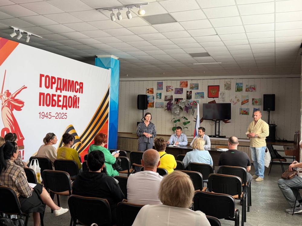 Министр труда и социальной защиты Херсонской области проконсультировала предпринимателей, чье имущество пострадало от пожара на Геническом рынке Министр труда и социальной защиты Херсонской области проконсультировала предпринимателей, чье имущество пострадало от пожара на Геническом рынке