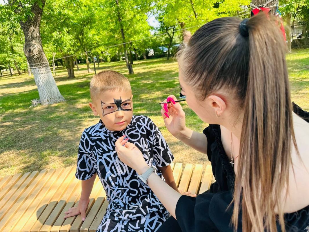 ЛДПР: Яркие мгновения детства с аквагримом
