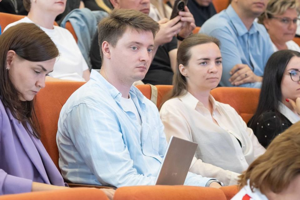 Сегодня вместе с Председателями наших Реготделений, членами нашей команды со всей страны подвели промежуточные итоги деятельности, наметили планы на будущее Сегодня вместе с Председателями наших Реготделений, членами нашей команды со всей страны подвели промежуточные итоги деятельности, наметили планы на будущее