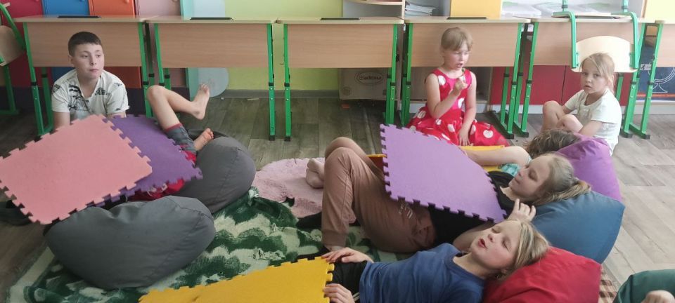Яркий старт лета: в Александровке открылся пришкольный лагерь «Ястреб» Яркий старт лета: в Александровке открылся пришкольный лагерь «Ястреб»