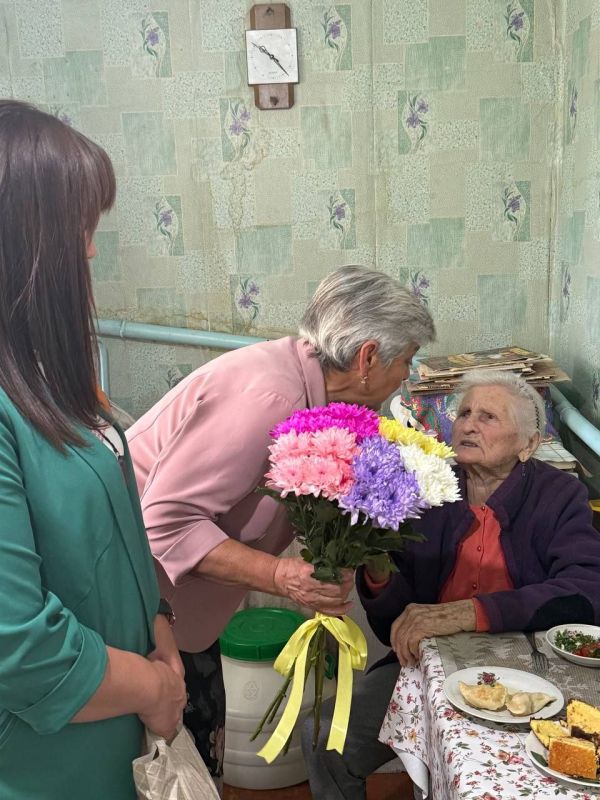 Ветерана Великой Отечественной войны поздравили с 97-летием в Каланчаке Ветерана Великой Отечественной войны поздравили с 97-летием в Каланчаке