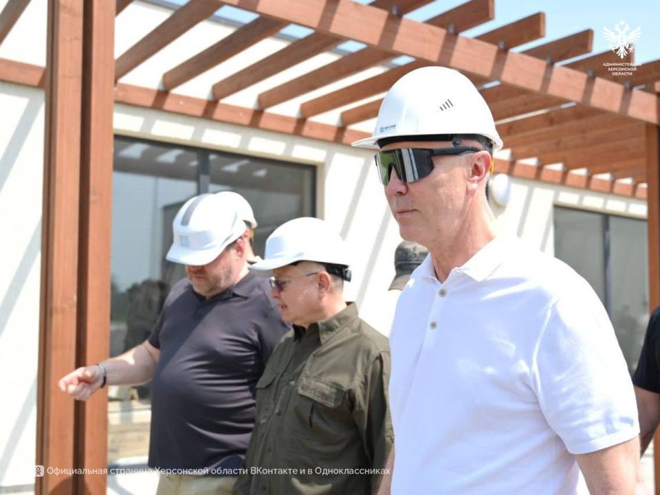 Министр ЖКХ России Ирек Файзуллин с рабочим визитом посетил Херсонскую область