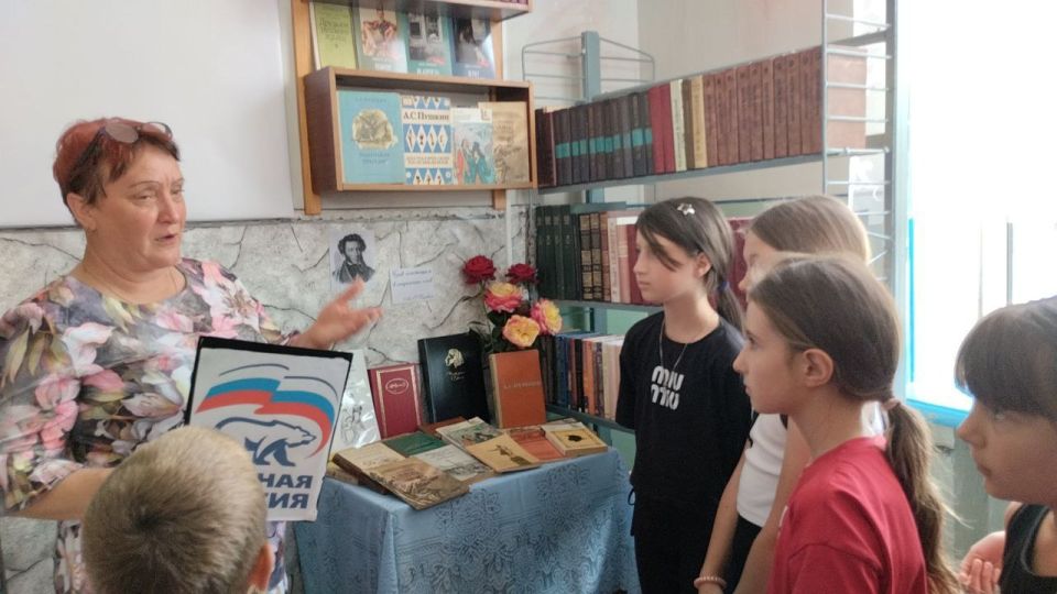 Эхо Пушкинской строки.. Без Пушкина бы русский наш язык Эхо Пушкинской строки.. Без Пушкина бы русский наш язык