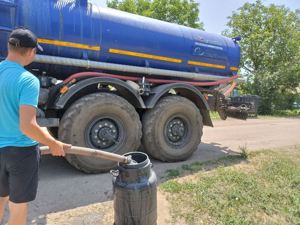 Для жителей с. Рубановка Великолепетихского муниципального округа организован подвоз питьевой воды Для жителей с. Рубановка Великолепетихского муниципального округа организован подвоз питьевой воды