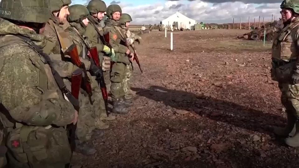 Служба по контракту — стойкость, отвага и преданность Родине!