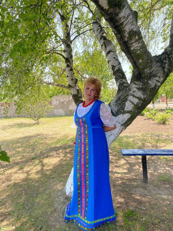 8 июня в Верхнесерогозском Доме Культуры состоялось мероприятие «Посиделки у березы»
