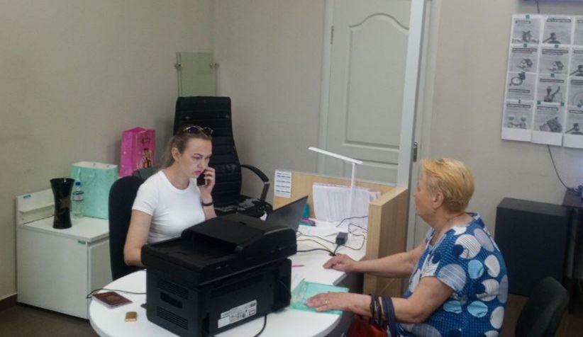 В Каховке прошли очередные выездные консультации социального фонда для маломобильных граждан В Каховке прошли очередные выездные консультации социального фонда для маломобильных граждан