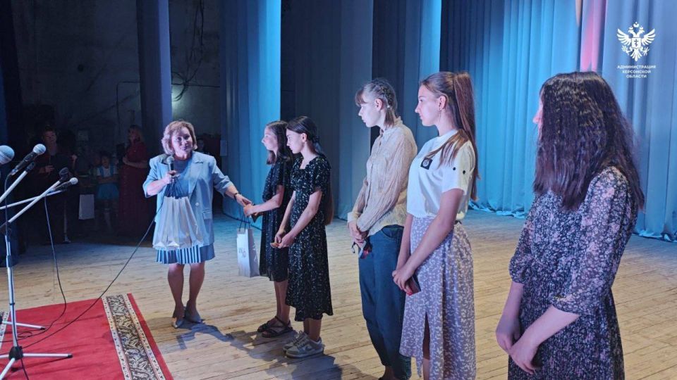 В Каланчаке прошёл праздничный концерт ко Дню России В Каланчаке прошёл праздничный концерт ко Дню России