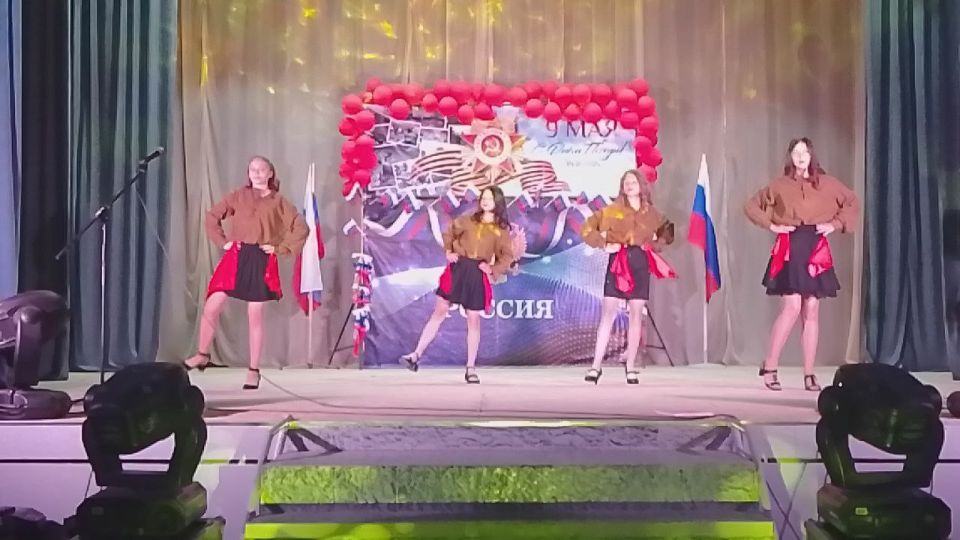 В День России, в филиале №4 МБУК «КДЦ Великолепетихского МО ХО» с. Рубановка прошла поздравительная концертная программа «Тебе, Россия, посвящается!» В День России, в филиале №4 МБУК «КДЦ Великолепетихского МО ХО» с. Рубановка прошла поздравительная концертная программа «Тебе, Россия, посвящается!»
