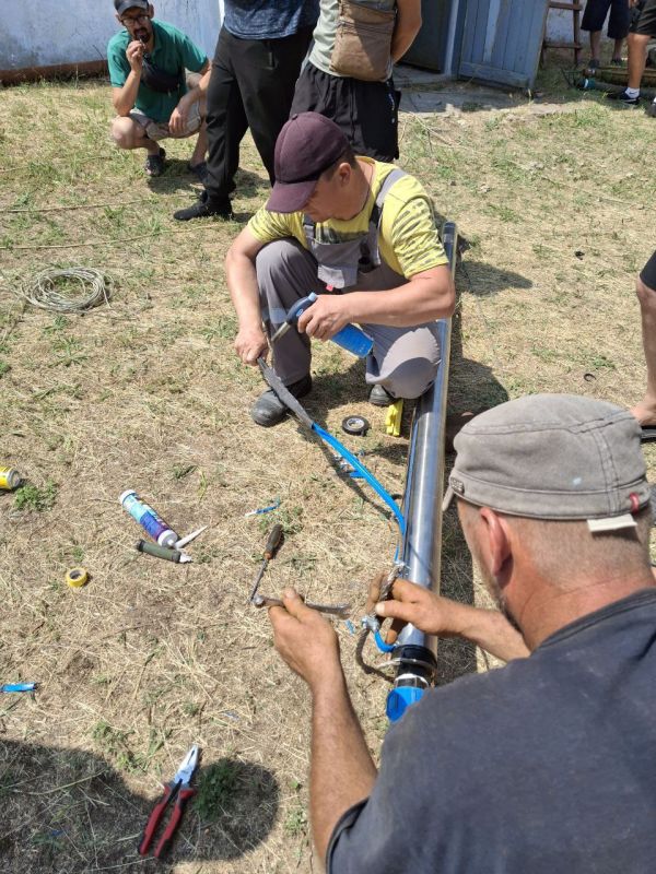 В селе Малокаховка установили более мощный глубинный насос В селе Малокаховка установили более мощный глубинный насос