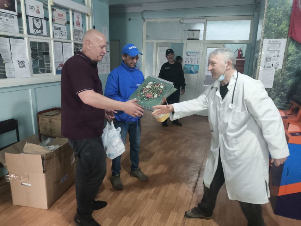 С Днем медика поздравили сотрудников Горностаевской центральной районной больницы С Днем медика поздравили сотрудников Горностаевской центральной районной больницы