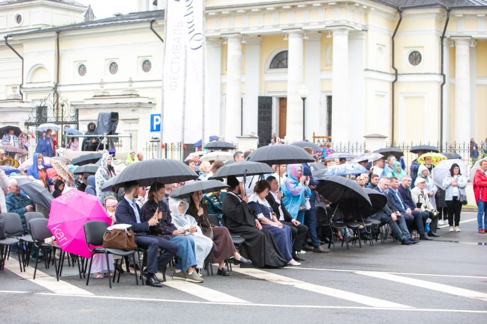 «Шкинь-Опера» в Коломне — настоящая машина времени с исторической реконструкцией, просветительским форумом и концертом под открытым небом «Шкинь-Опера» в Коломне — настоящая машина времени с исторической реконструкцией, просветительским форумом и концертом под открытым небом