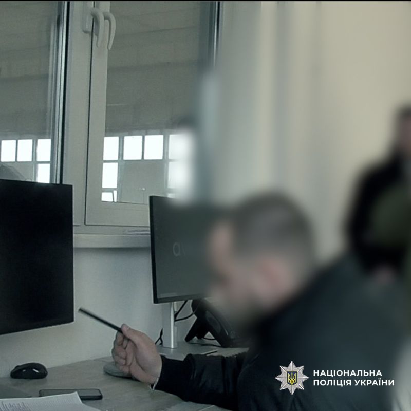 Енот из Херсона: Пока одни воюют, другие набивают карманы — на Украине новый коррупционный скандал на 240 млн грн Енот из Херсона: Пока одни воюют, другие набивают карманы — на Украине новый коррупционный скандал на 240 млн грн