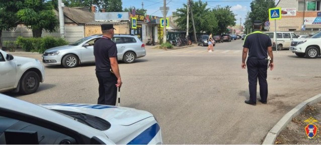 В Херсонской области госавтоинспекторы провели профилактический рейд «Безопасный район»