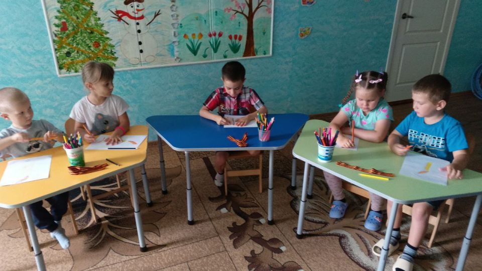 В преддверии Дня памяти и скорби в детских садах Новотроицкого муниципального округа прошли тематические мероприятия, посвящённые героям и событиям Великой Отечественной войны В преддверии Дня памяти и скорби в детских садах Новотроицкого муниципального округа прошли тематические мероприятия, посвящённые героям и событиям Великой Отечественной войны