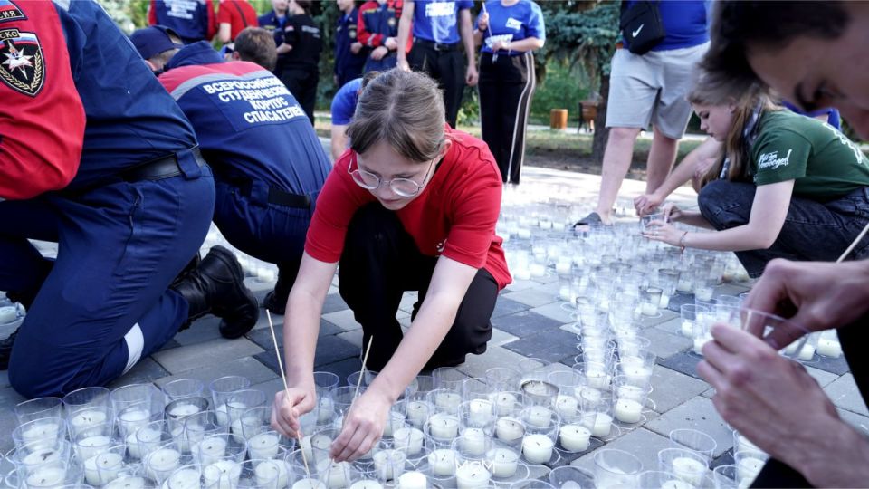 Когда свеча говорит больше слов Когда свеча говорит больше слов