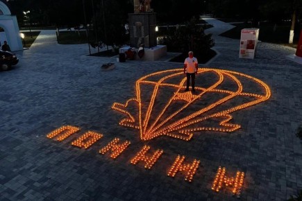 Подвиг великий и вечный: В Херсонской области зажгли сотни свечей в память о жертвах фашизма и героях войны