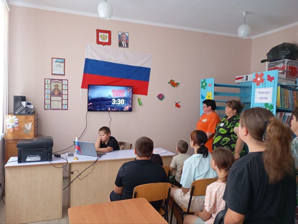 В Каховском округе прошли памятные мероприятия в учреждениях культуры ко Дню скорби и памяти В Каховском округе прошли памятные мероприятия в учреждениях культуры ко Дню скорби и памяти