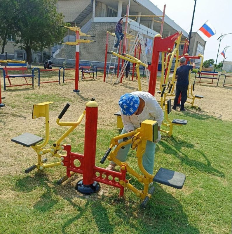 В селе Круглоозерка провели работы по благоустройству спортивно-игровой площадки В селе Круглоозерка провели работы по благоустройству спортивно-игровой площадки