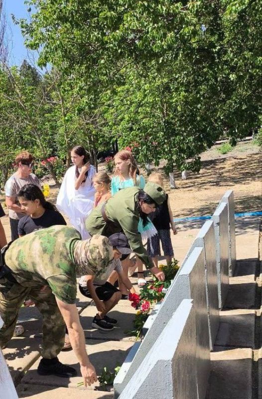 22 июня жители села Вольное присоединились к всероссийской акции «Белые журавли», посвящённой годовщине начала Великой Отечественной войны 22 июня жители села Вольное присоединились к всероссийской акции «Белые журавли», посвящённой годовщине начала Великой Отечественной войны
