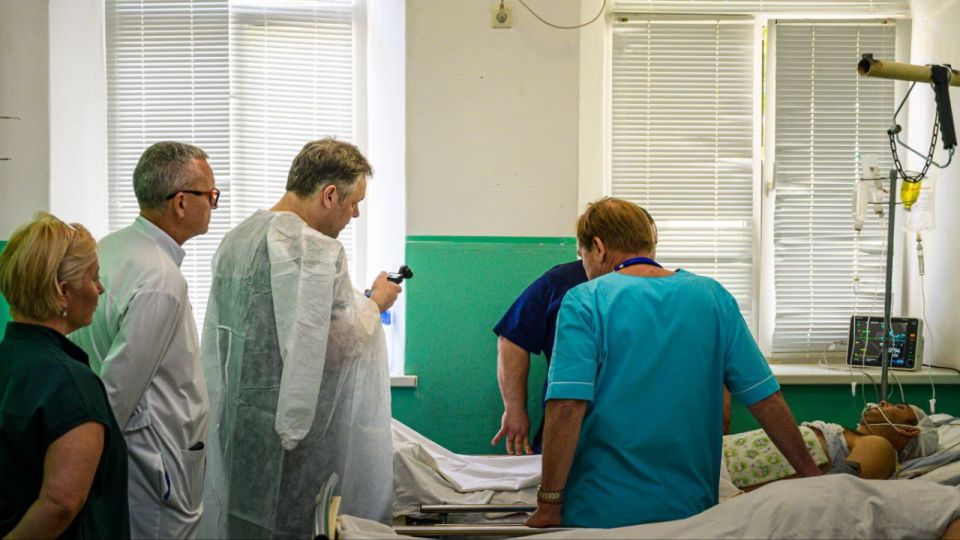 Владимир Сальдо: Родион Мирошник посетил Херсонщину, чтобы своими глазами увидеть преступления киевского режима Владимир Сальдо: Родион Мирошник посетил Херсонщину, чтобы своими глазами увидеть преступления киевского режима