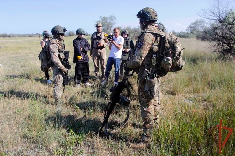 Блогер специального назначения