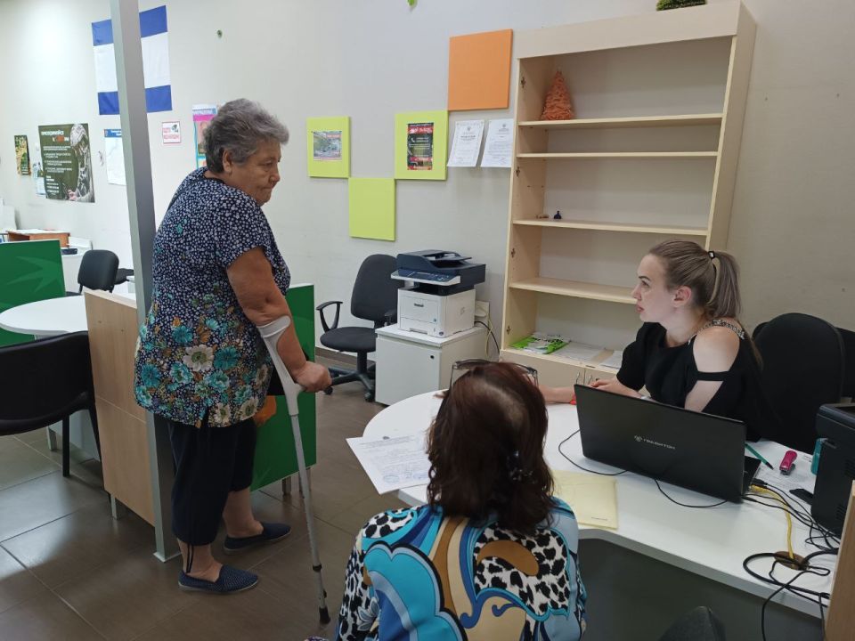В Каховке прошли очередные выездные консультации социального фонда для маломобильных граждан В Каховке прошли очередные выездные консультации социального фонда для маломобильных граждан