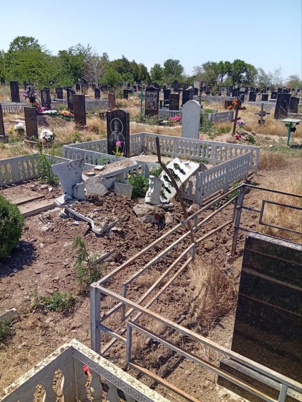 За прошедшие сутки в результате обстрелов ВСУ в Херсонской области вспыхнули лесные пожары площадью свыше 600 гектаров