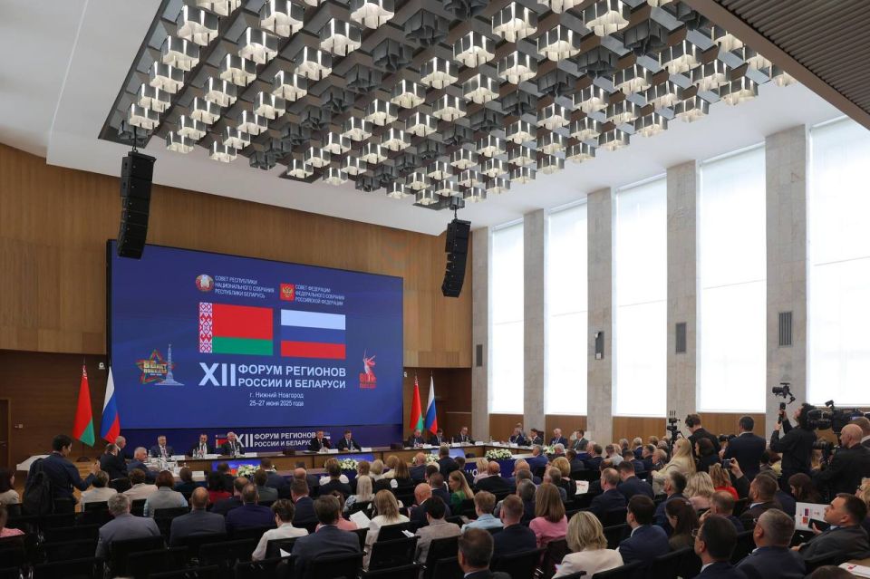 Как модератор провел заседание секции, посвященной обсуждению перспективных направлений межрегионального сотрудничества, опыта взаимодействия органов местного самоуправления России и органов управления и самоуправления... Как модератор провел заседание секции, посвященной обсуждению перспективных направлений межрегионального сотрудничества, опыта взаимодействия органов местного самоуправления России и органов управления и самоуправления...
