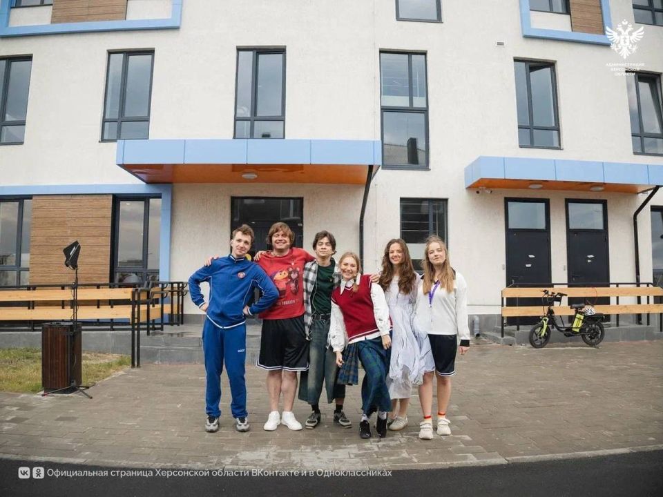 В Херсонской области открылся творческий посёлок «Счастливцево» В Херсонской области открылся творческий посёлок «Счастливцево»
