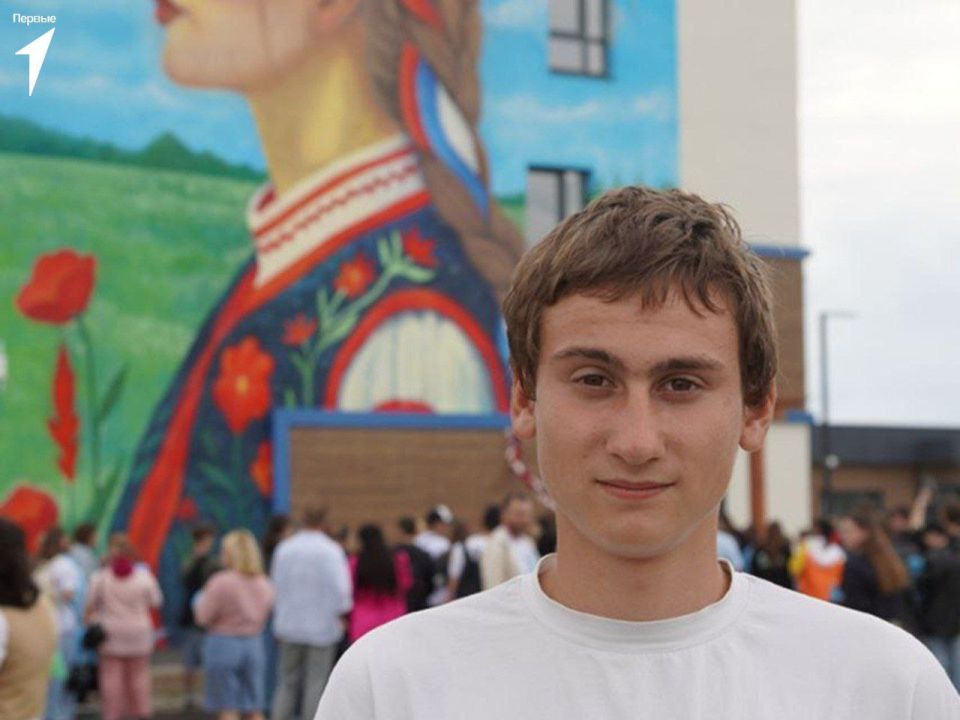 Активисты Движения Первых приняли участие в открытии арт-кластера «Таврида» Активисты Движения Первых приняли участие в открытии арт-кластера «Таврида»