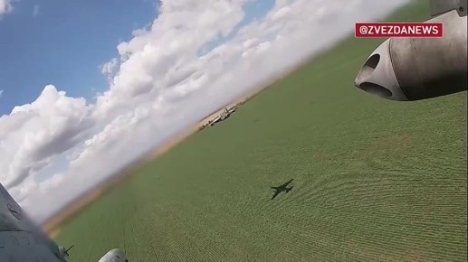 Летят предельно низко — бьют предельно четко: Су-25 уничтожили живую силу ВСУ и их опорник