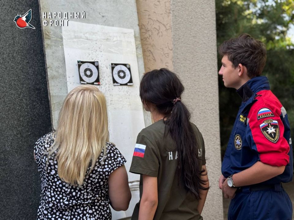 ЦЕЛЬСЯ, ПЛИ!. В городе Геническ, при поддержке АНО «Молодежный центр «Патриот» на базе Херсонского отделения ВООВ «Боевое братство», состоялось дружеское соревнование по стрельбе из пневматических винтовок среди активистов... ЦЕЛЬСЯ, ПЛИ!. В городе Геническ, при поддержке АНО «Молодежный центр «Патриот» на базе Херсонского отделения ВООВ «Боевое братство», состоялось дружеское соревнование по стрельбе из пневматических винтовок среди активистов...
