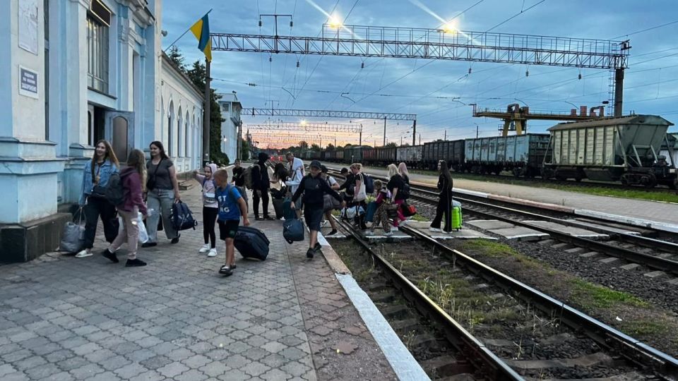 А на том берегу.... Правобережье Херсонщины: Оперативная информация с 06:00 30.06.2025 по 06:00 01.07.2025 ХОВА За прошедшие сутки под ударами дронов, артобстрелами и авиаударами находились: Александровка, Антоновка... А на том берегу.... Правобережье Херсонщины: Оперативная информация с 06:00 30.06.2025 по 06:00 01.07.2025 ХОВА За прошедшие сутки под ударами дронов, артобстрелами и авиаударами находились: Александровка, Антоновка...