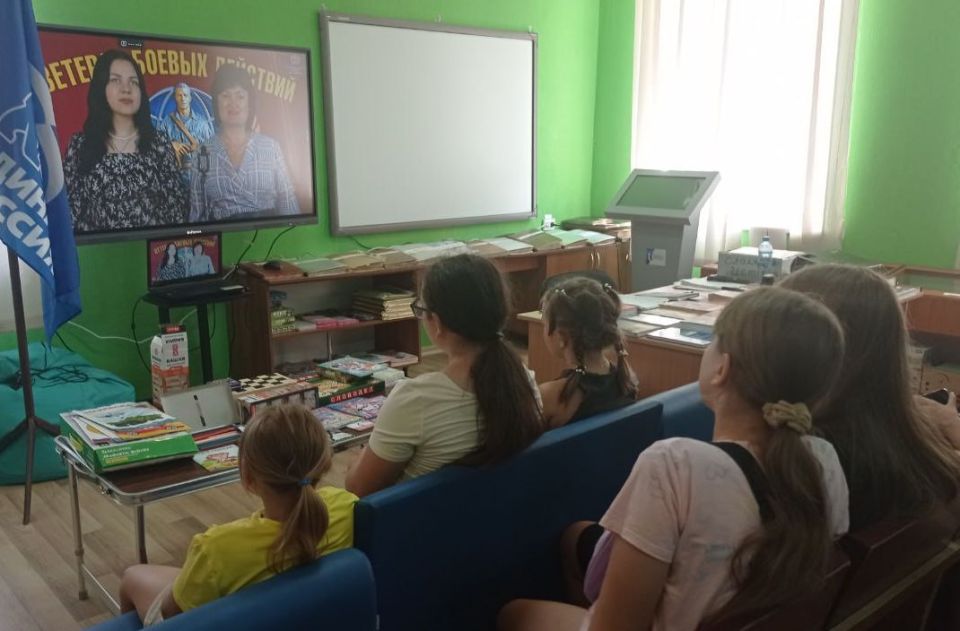 В Григорьевском сельском Доме культуры провели информационный час "День ветеранов боевых действий" В Григорьевском сельском Доме культуры провели информационный час "День ветеранов боевых действий"