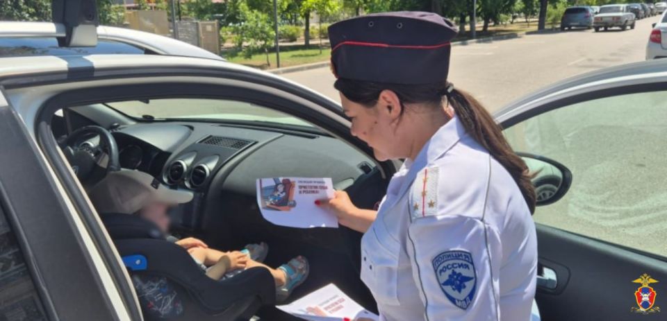 Сотрудники Госавтоинспекции провели рейд "Автокресло-детям" в Геническом муниципальном округе Сотрудники Госавтоинспекции провели рейд "Автокресло-детям" в Геническом муниципальном округе
