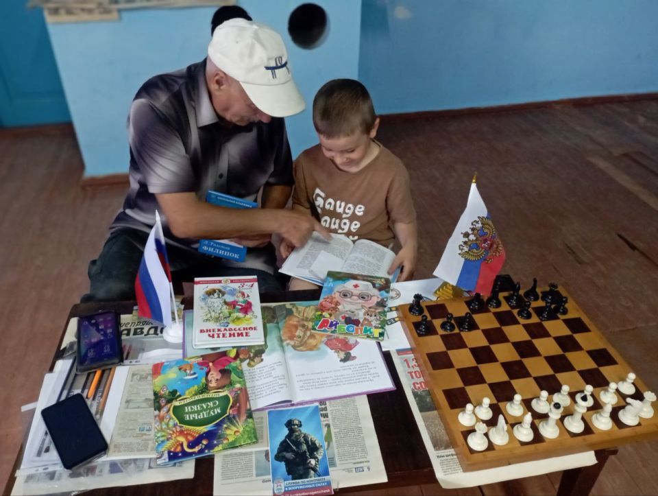 «Дружим с книгой всей семьёй»: библиотеки Генического округа присоединились к фото-марафону «Дружим с книгой всей семьёй»: библиотеки Генического округа присоединились к фото-марафону
