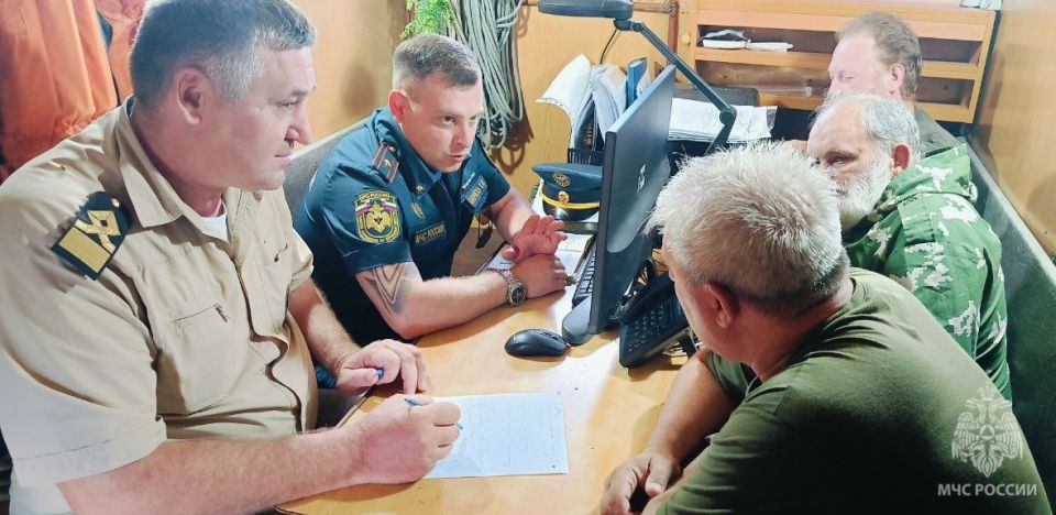 МЧС России и казачество: безопасность превыше всего МЧС России и казачество: безопасность превыше всего