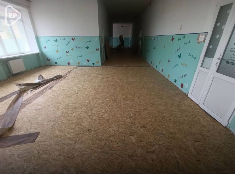 «Новая школа» в Тавричанке: масштабный ремонт к новому учебному году под контролем «Единой России» «Новая школа» в Тавричанке: масштабный ремонт к новому учебному году под контролем «Единой России»
