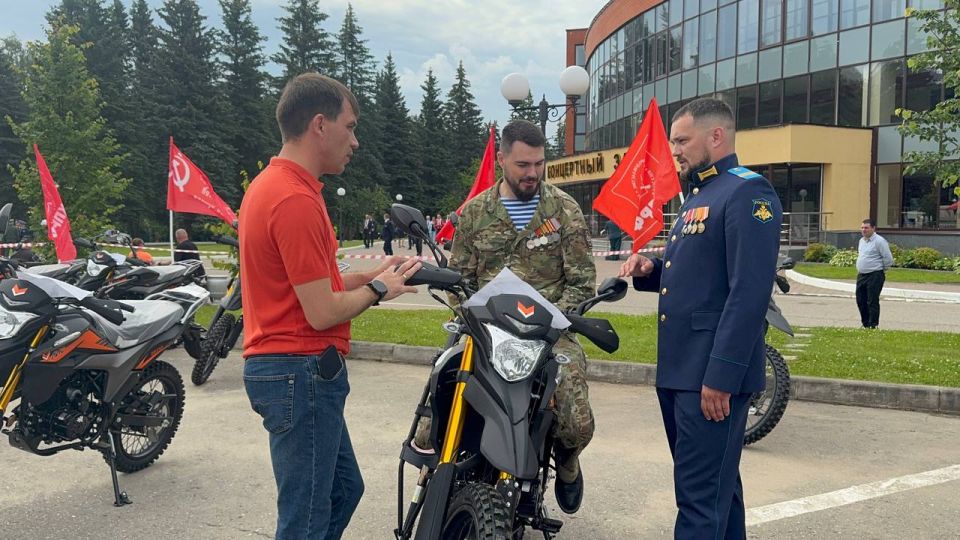 140-й гуманитарный конвой КПРФ — в помощь бойцам на Херсонском направлении! 140-й гуманитарный конвой КПРФ — в помощь бойцам на Херсонском направлении!