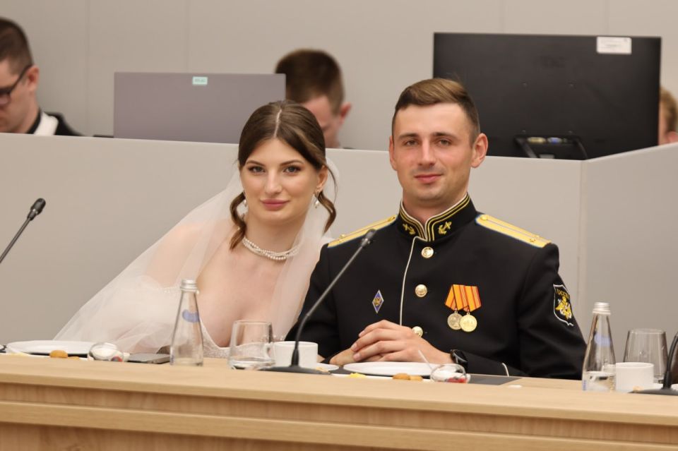 Россия — это семья семей: Татьяна Голикова и Сергей Кириенко поддержали инициативу сделать Всероссийский свадебный фестиваль ежегодным Россия — это семья семей: Татьяна Голикова и Сергей Кириенко поддержали инициативу сделать Всероссийский свадебный фестиваль ежегодным