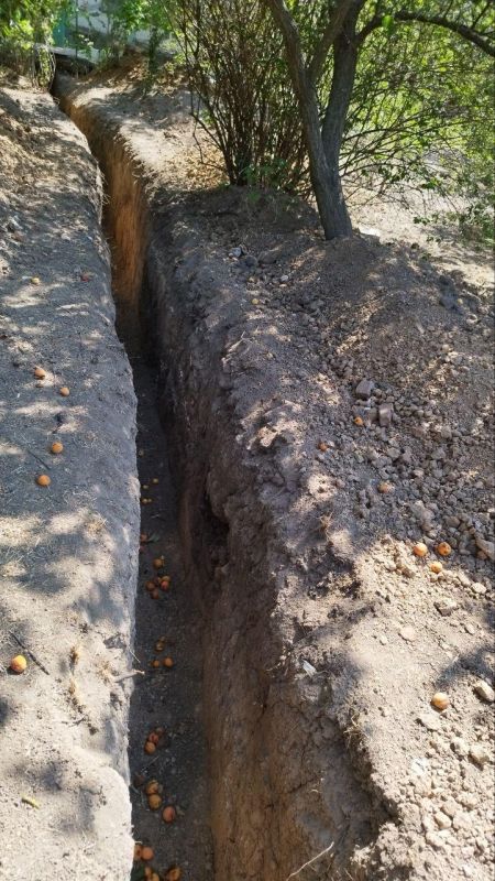 Рязанцы продолжают устанавливать водомерные счётчики в Чаплынке Рязанцы продолжают устанавливать водомерные счётчики в Чаплынке