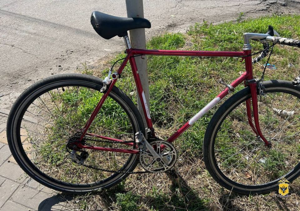 В г. Геническе сотрудники полиции устанавливают обстоятельства ДТП с пострадавшим В г. Геническе сотрудники полиции устанавливают обстоятельства ДТП с пострадавшим