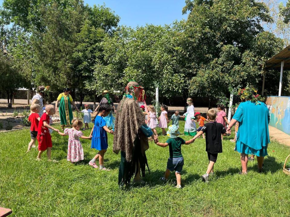 Детские сады Херсонской области весело и познавательно отметили день Ивана Купалы Детские сады Херсонской области весело и познавательно отметили день Ивана Купалы