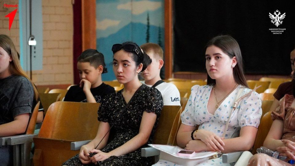 В Херсонской области презентовали сборник по патриотическому воспитанию школьников В Херсонской области презентовали сборник по патриотическому воспитанию школьников