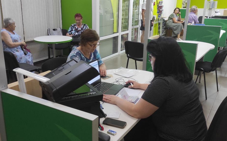В Каховке прошли выездные консультации социального фонда для маломобильных граждан В Каховке прошли выездные консультации социального фонда для маломобильных граждан