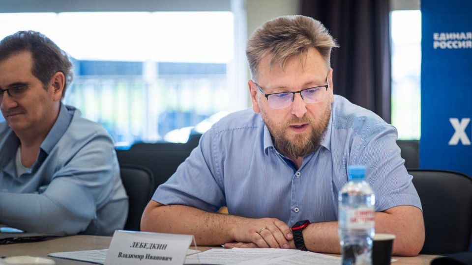 В Херсонской области прошло первое заседание регионального Совета сторонников партии «Единая Россия» В Херсонской области прошло первое заседание регионального Совета сторонников партии «Единая Россия»